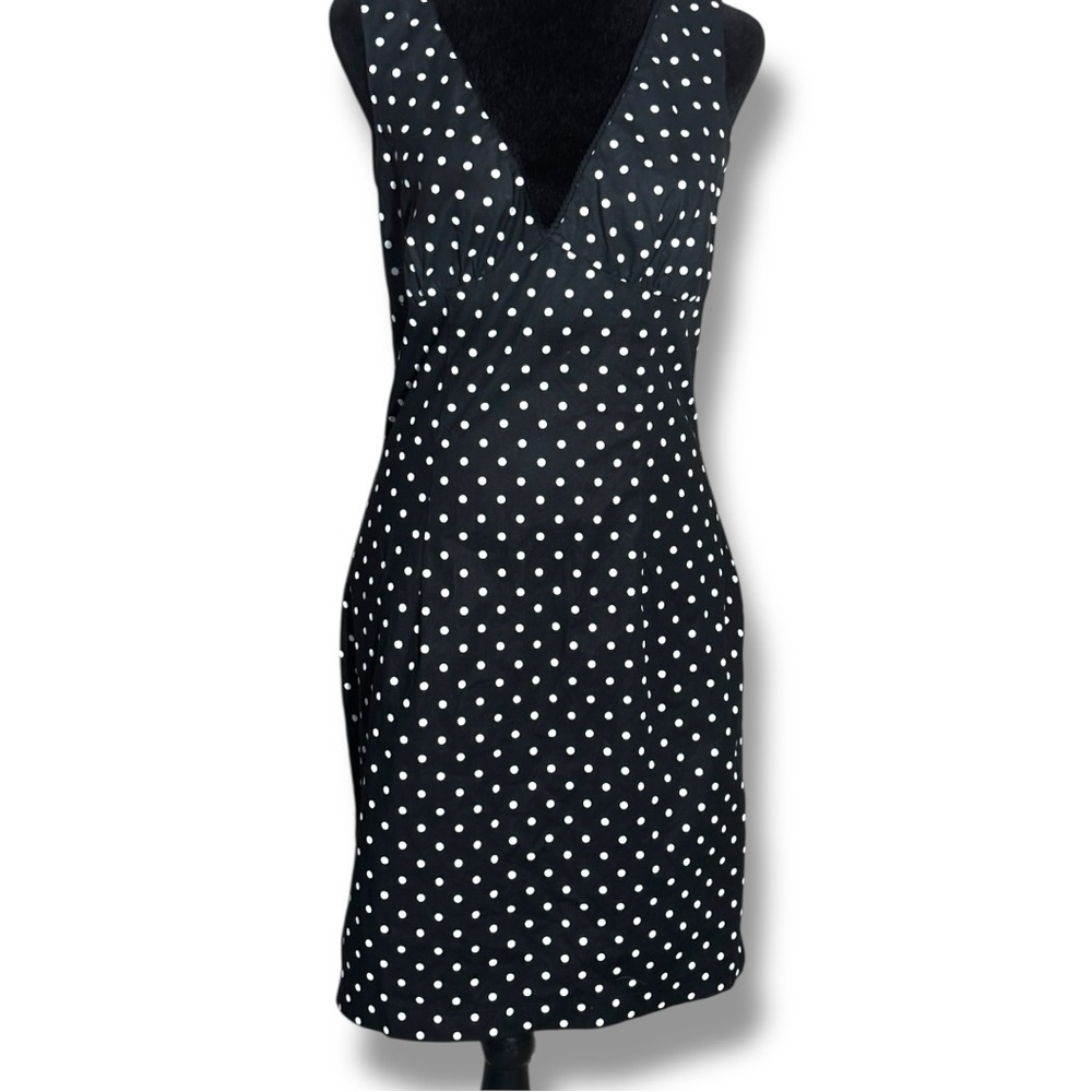 Forever 21 Black and White Polka Dot V-Neck Mini Fitted Sleeve/Backless Dress - Picture 2 of 15
